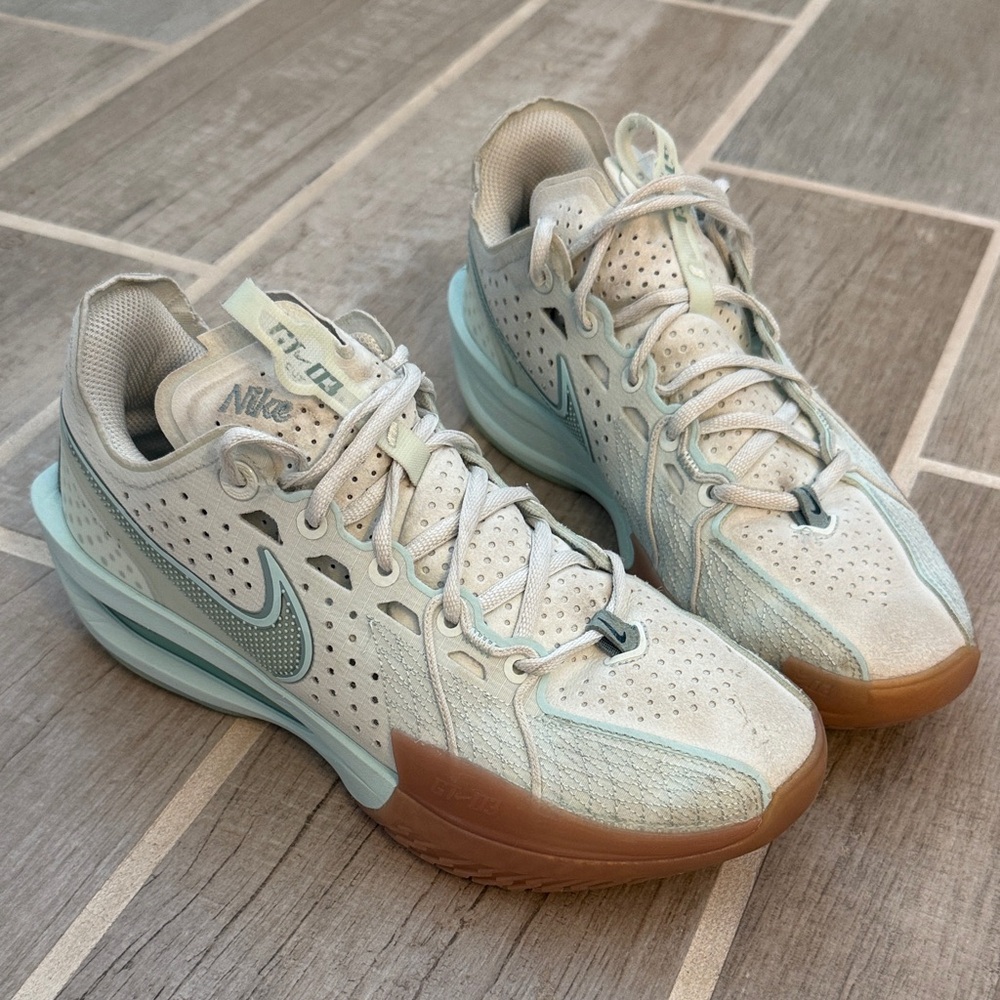 Nike Women’s GT Cut 3 Cream and Light Blue Basketball/Volleyball Court Shoes